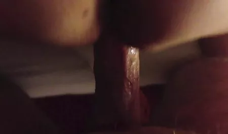 Jóvenes Shmara cada xvideos ecuatorianas esfuerzo para no llegar tarde al avión.