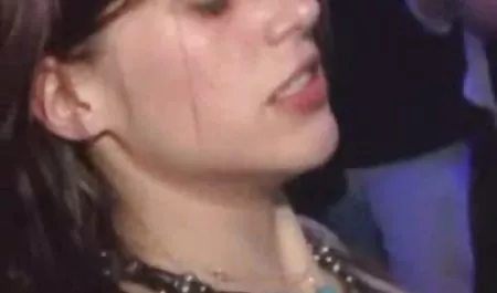 Una niña con un don videos de mujeres ecuatorianas precioso, con el anal