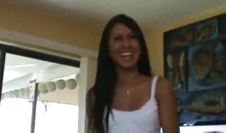 Adolescente listo para follar xxxecuatoriano en el camino