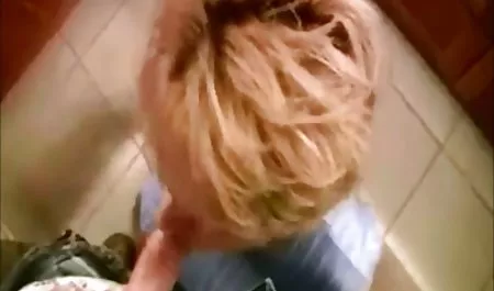 Invitó a la chica a su amigo para tratar de llevar xvideos ecuatorianas un vestido sexy