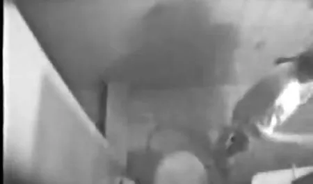 Renunciar mujeres ecuatorianas xxx a ella por el hombre con la piel oscura