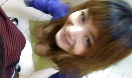 Dos videos caseros de ecuatorianas jóvenes de sexo