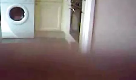 El pelo rojo de la juventud hizo un agricultor de un buen baño en el Jacuzzi videos pornos ecuatoriano